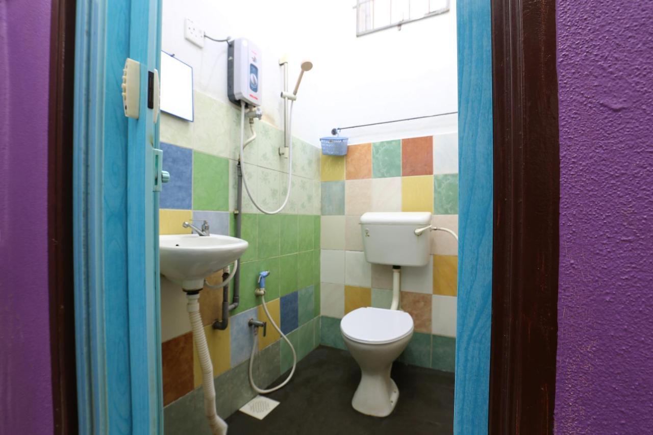 Rvh Hotel Кота-Бару Экстерьер фото